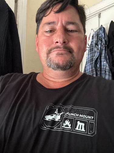 Customer photo review of Original Launch Mount - Unisex T-shirt