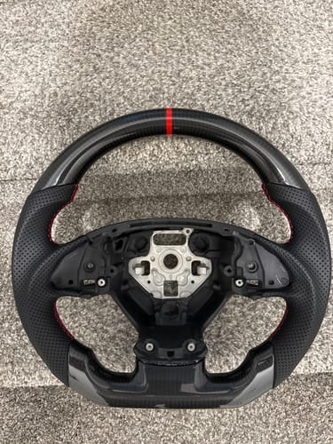 Customer photo review of Real Carbon Fiber Steering Wheel for Chevrolet Corvette C7 2014-2019 Generation D-shaped Flat-Bottom Perforated Leather Grip