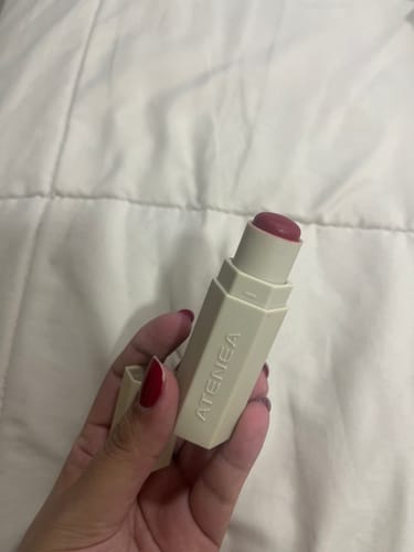 Customer photo review of RUBOR CREMOSO EN BARRA COLLECTION