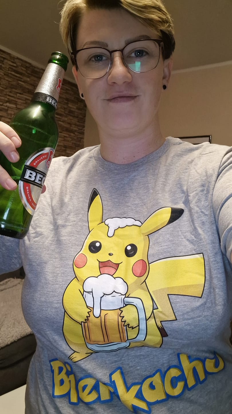 Customer photo review of Bierkachu Neu T-Shirt Unisex