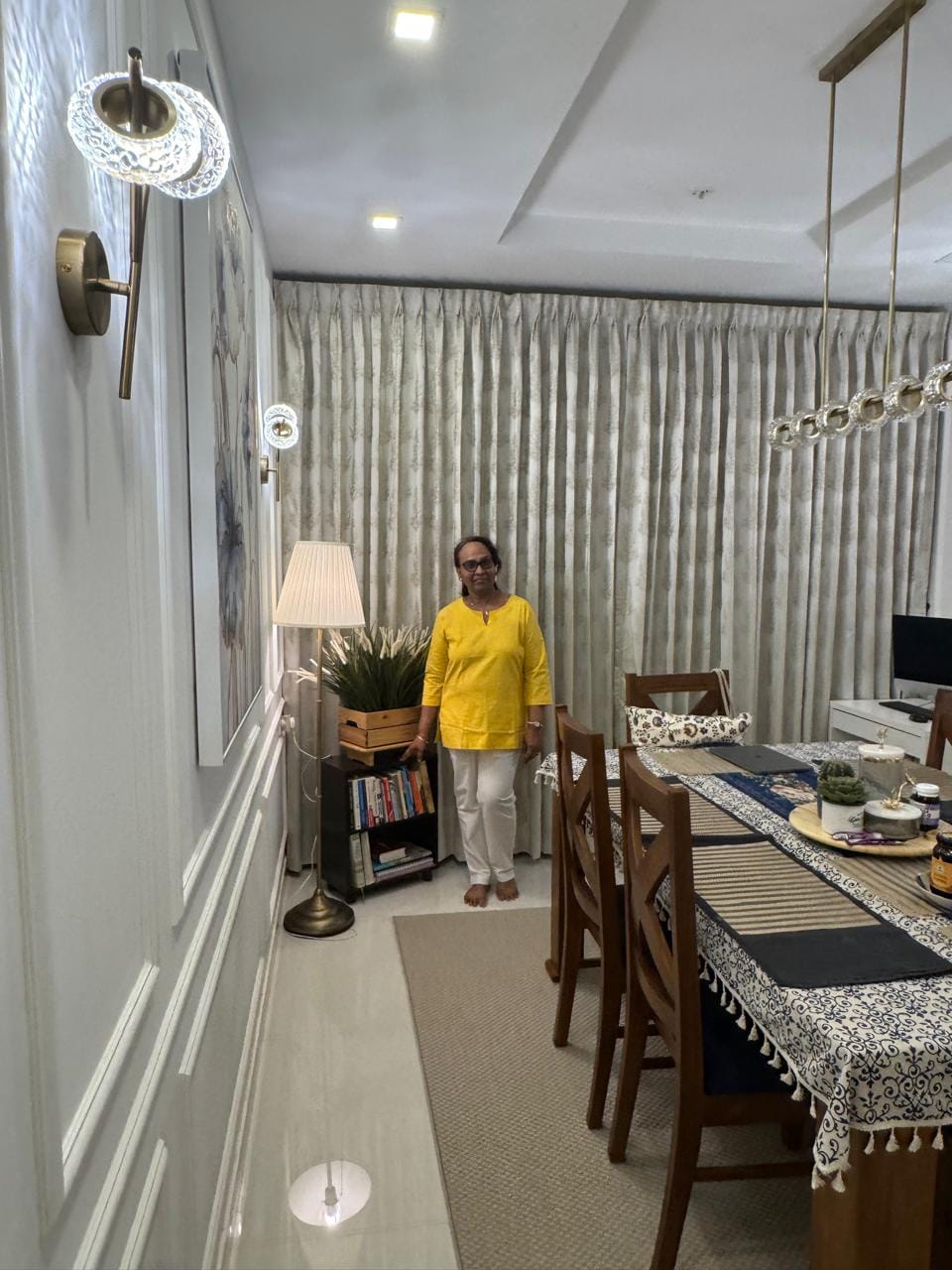 Customer photo review of Women Yellow Airy Linen Split Neck Short Kurta