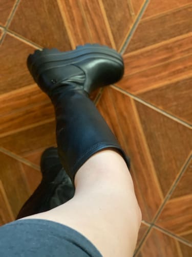 Customer photo review of Bota Negra Mujer 36031