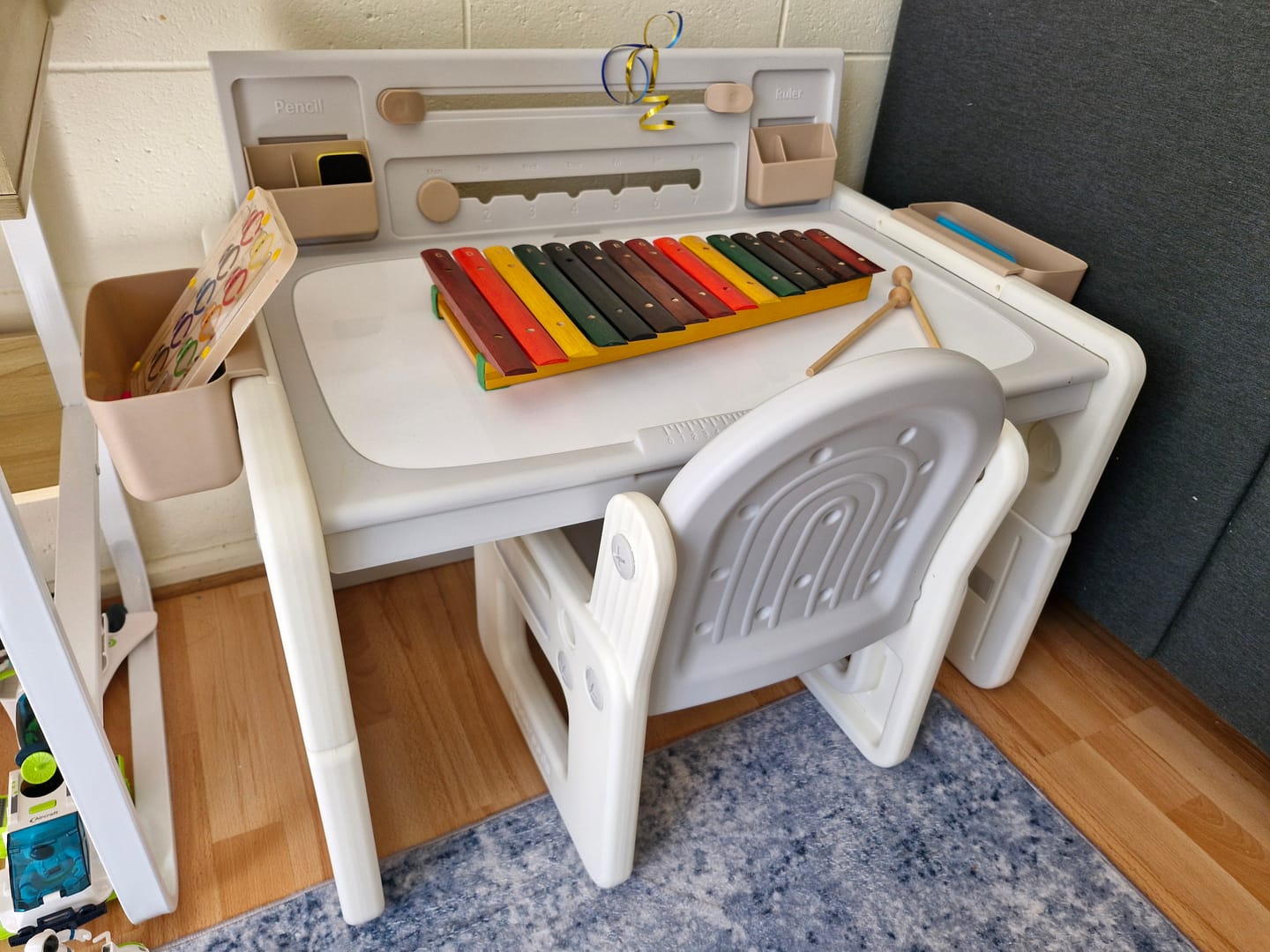 Customer photo review of Multifunctional Adjustable Kids Desk and Chair Set for Study and Play - Ergonomic Design