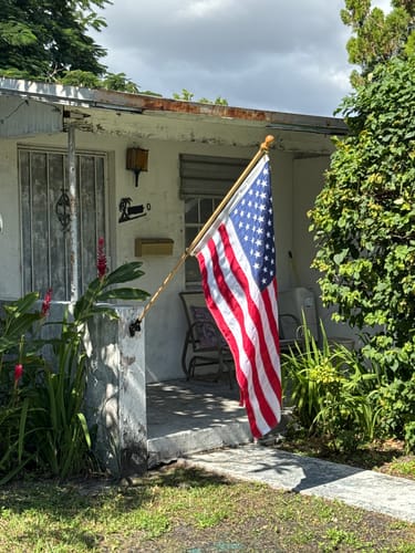 Customer photo review of 3' x 5' American Flag Set
