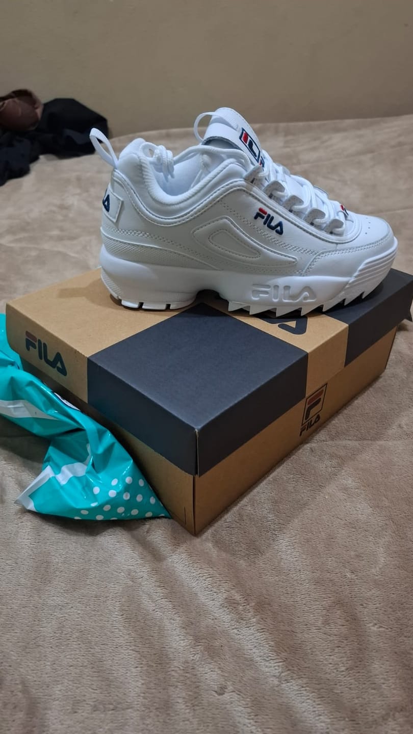 Customer photo review of Zapatillas Fila Mujer Disruptor II Premium Blanco