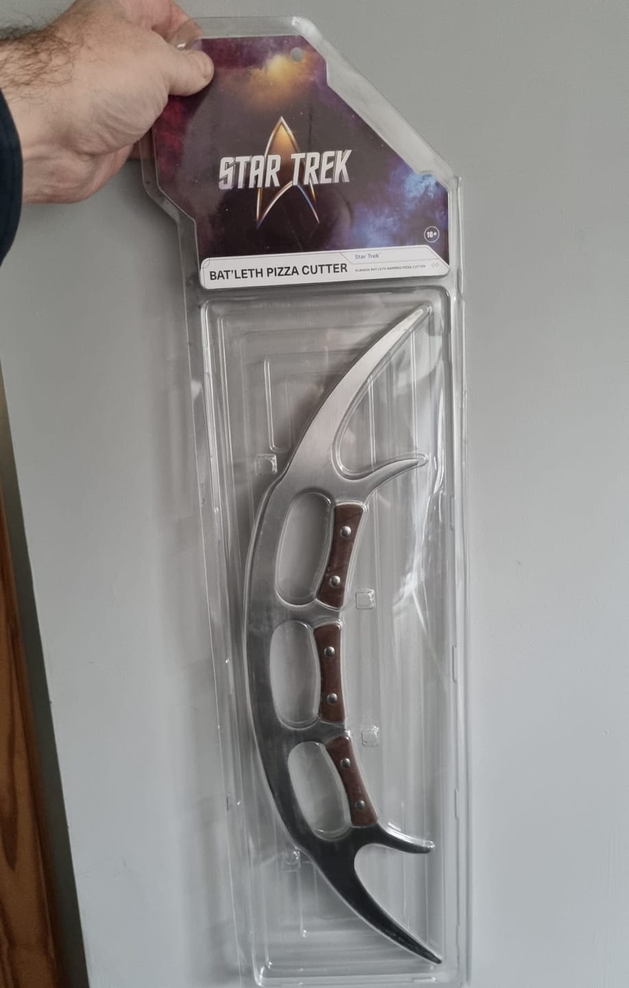 Customer photo review of Star Trek™ Bat'leth Pizza Cutter