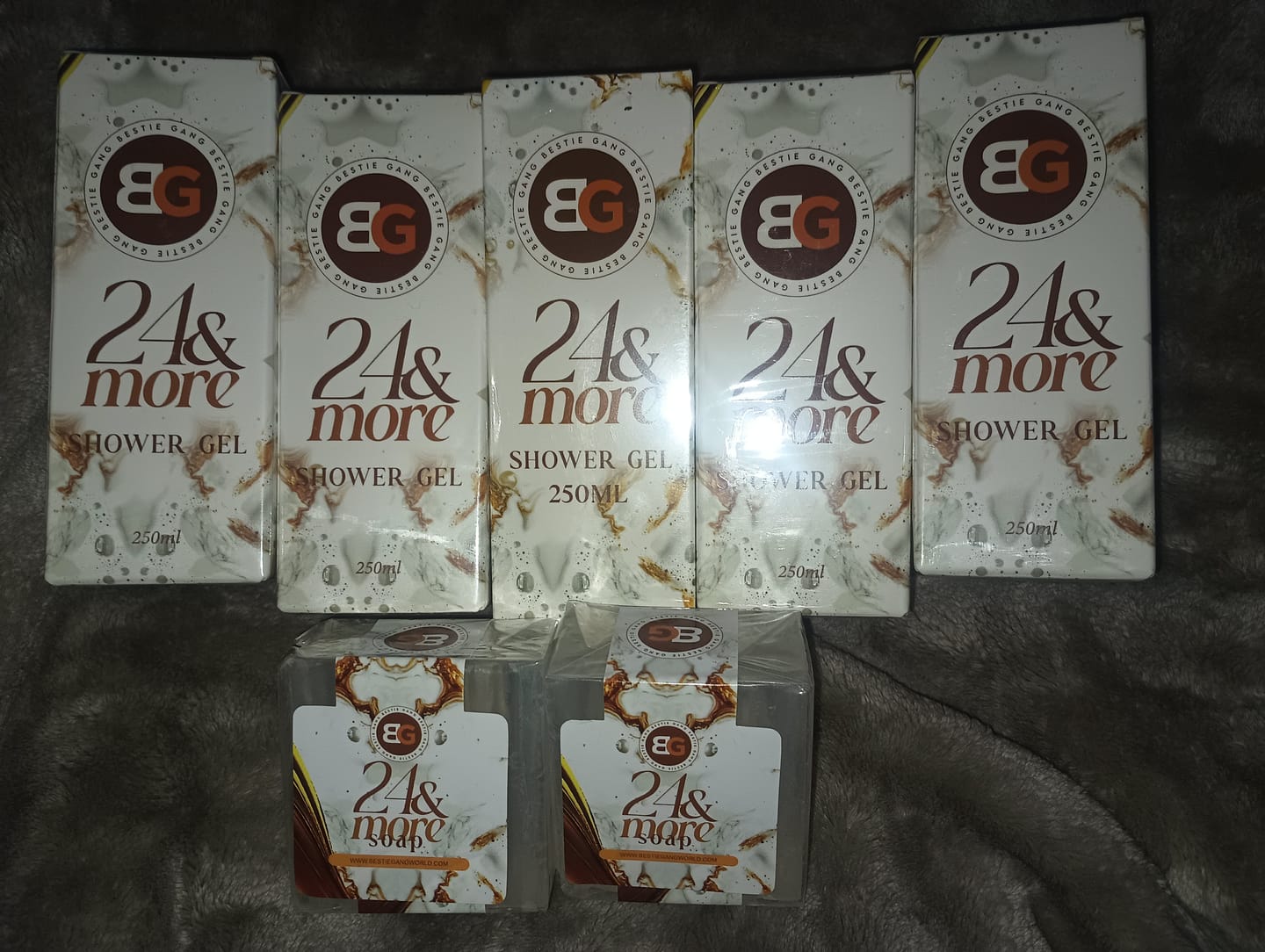 Customer photo review of 24 & More Shower Gel