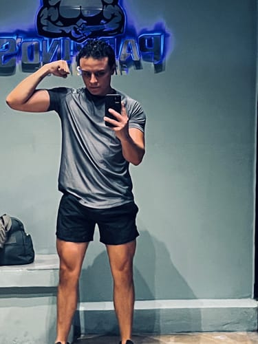 Customer photo review of Training Sport Tee - Oxford Gray