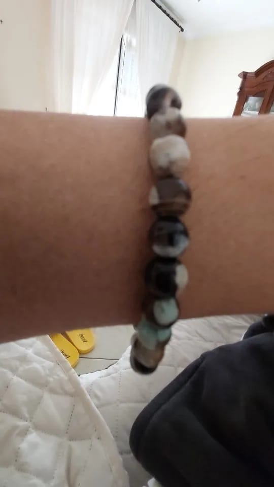 Customer photo review of Bracelet de perles Johnny Hallyday - 20 modèles