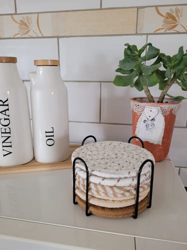Customer photo review of Set De 8 Posavasos Tejidos Con Soporte Metal Premium Homilu