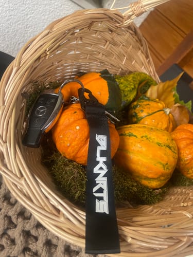 Customer photo review of Balkanroots Premium Keychain