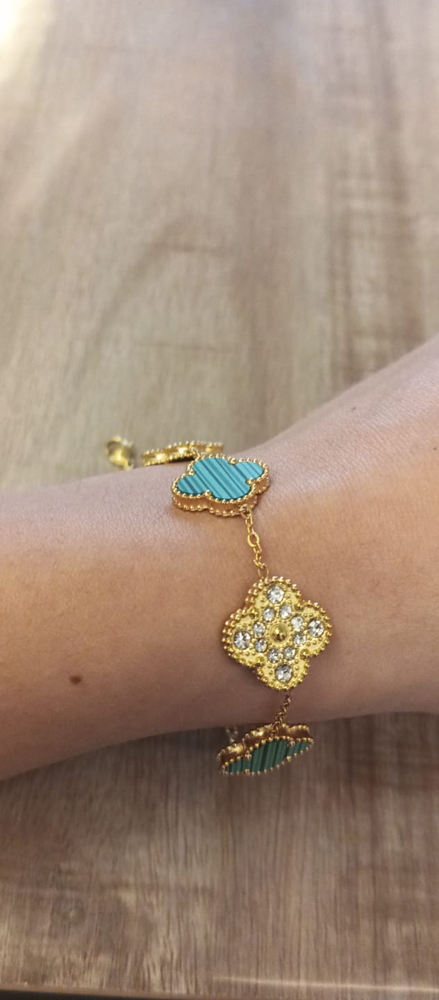 Customer photo review of Double Face bling clover bracelet -green malachite