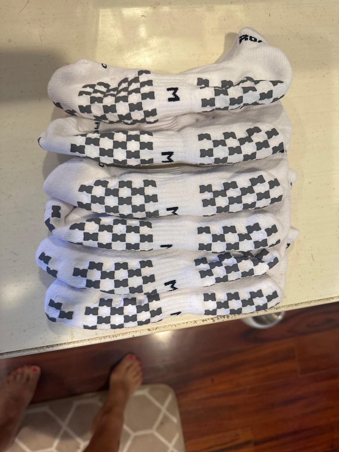 Customer photo review of NEW! 3-Pack RTP ULTRAGRIP V2 Dual sided Non-slip Technology Ankle Socks
