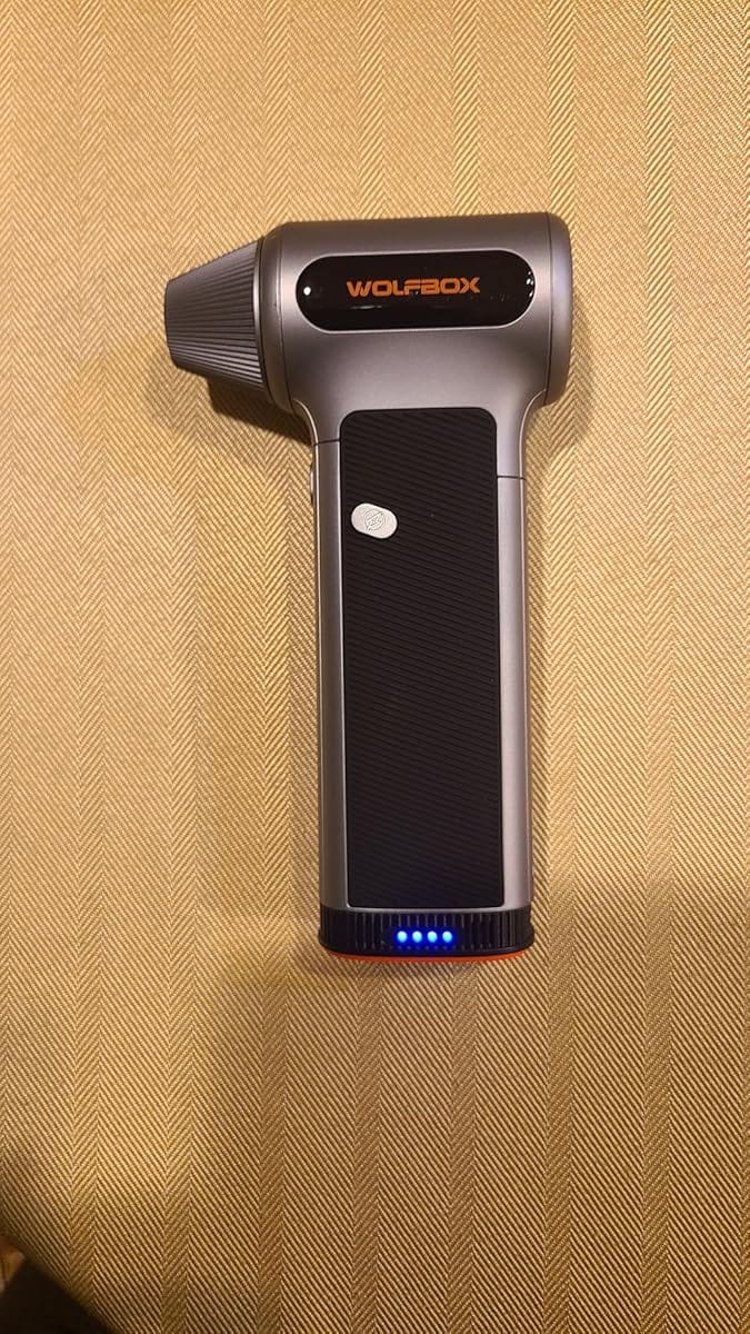 Customer photo review of WOLFBOX MF200 Compressed Air Duster - Swappable Battery Cartridge