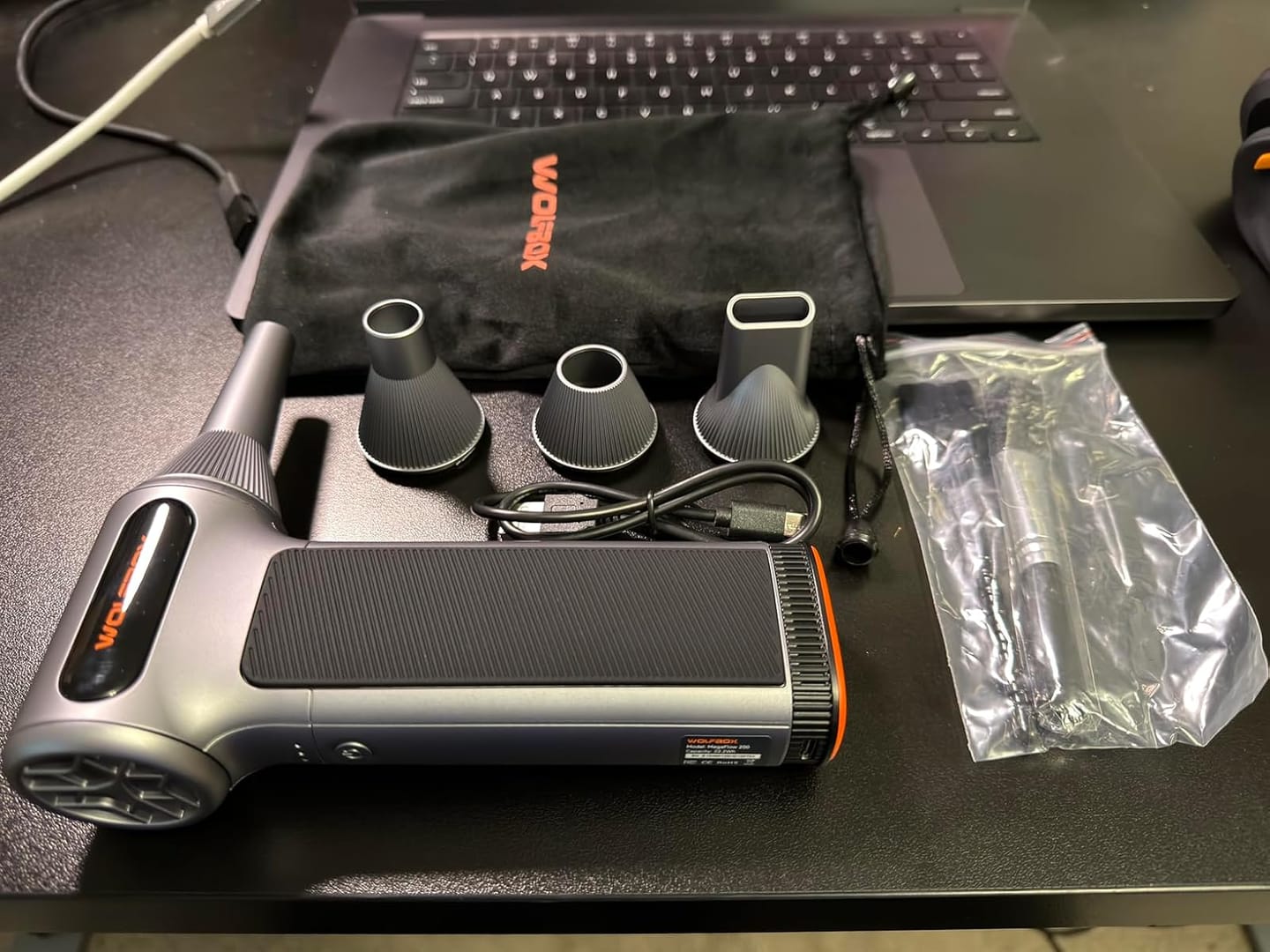 Customer photo review of WOLFBOX MF200 Compressed Air Duster - Swappable Battery Cartridge