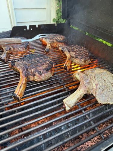 Customer photo review of USDA Choice Tomahawk Ribeye