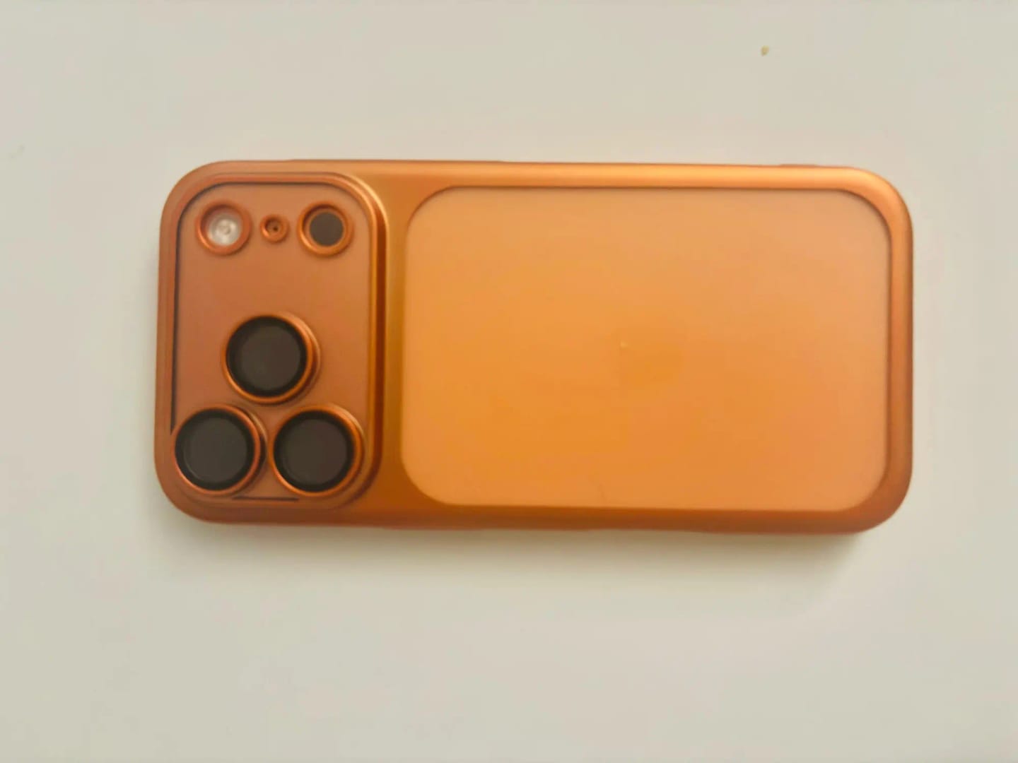 Customer photo review of LuxuryKase Hybrid Frosted Clear Case | Matte Hard Back Cover | Metallic Frame | Shockproof Slim Design | Anti-Fingerprint | In-Built Camera Lens Protection For iPhone