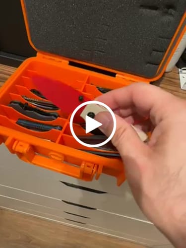 Customer video review of CIVIVI Baby Banter with Ivory G10 Handle and Red Painted Blade
