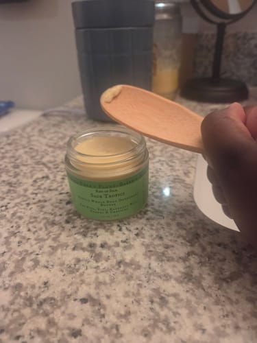 Customer photo review of STAPLES Aluminum + Baking Soda Free Full Body Deodorant Butter