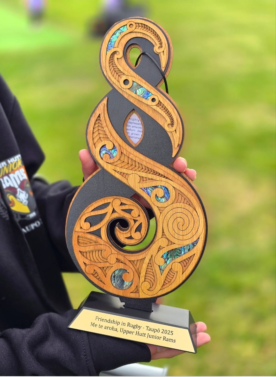Customer photo review of Maori Friendship or Love Twist Trophy Ornament