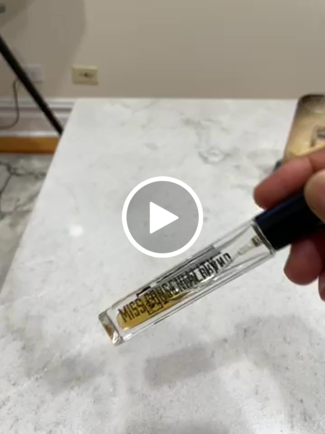 Customer video review of Miss Congeniality