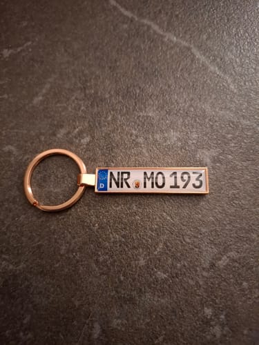 Customer photo review of Kennzeichen Schlüsselanhänger Mini Nummernschild Metall