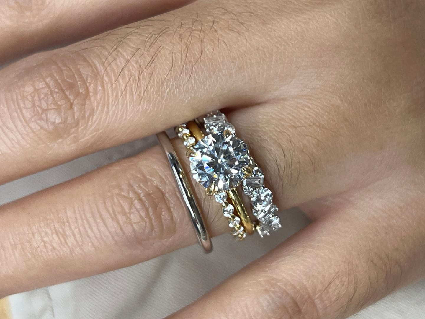 Customer photo review of 4PC 2.0Ct Round Cut Wedding Ring Set With Classic Wedding Bands