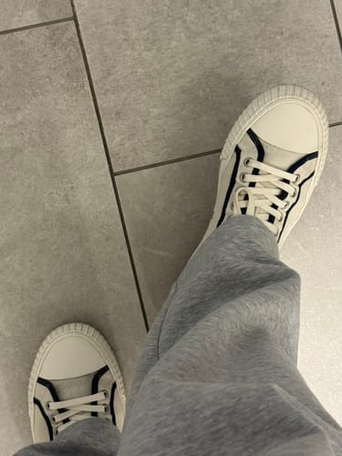 Customer photo review of Center Low-Top Off White/Navy