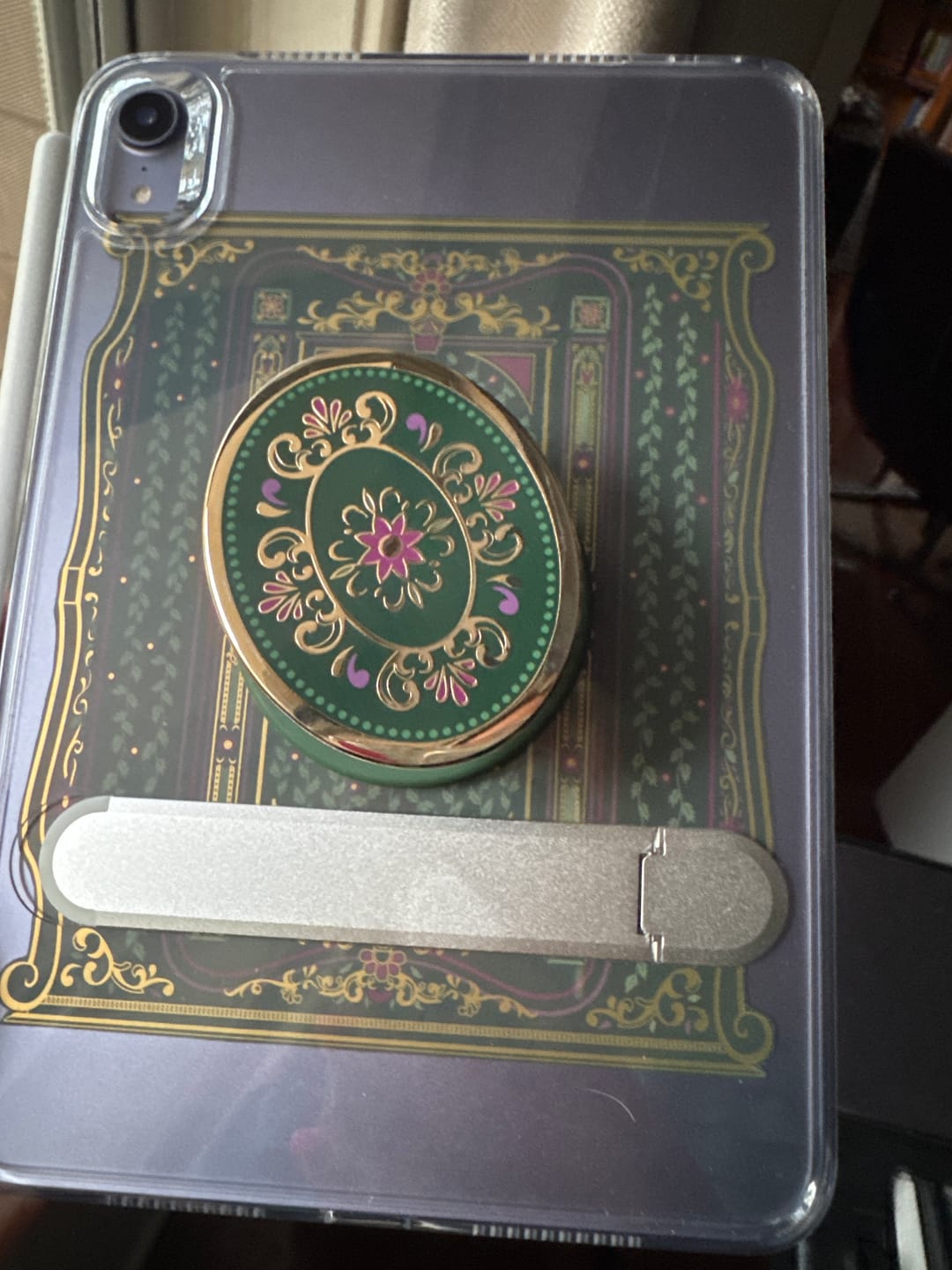 Customer photo review of Literati Kindle Sticker Insert - Forest Green