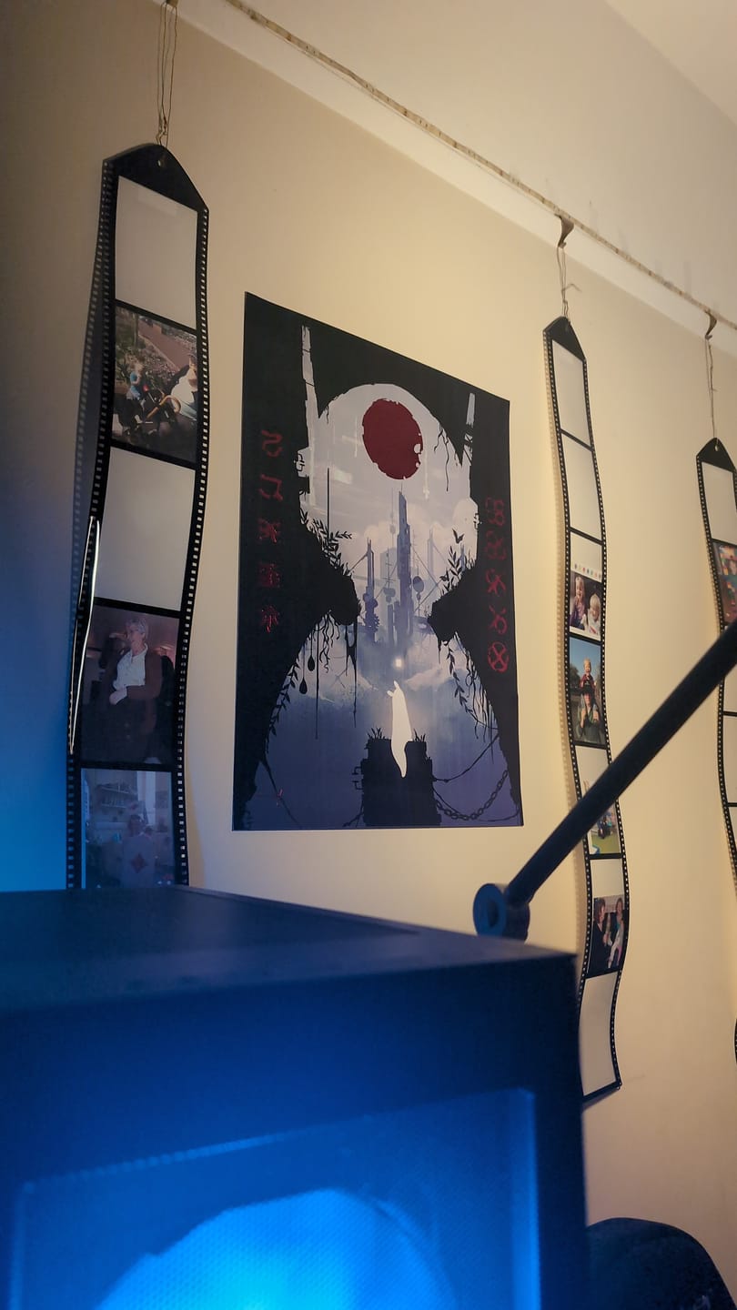 Customer photo review of Rain World - Survivor Looks to the Moon Foil Art Print