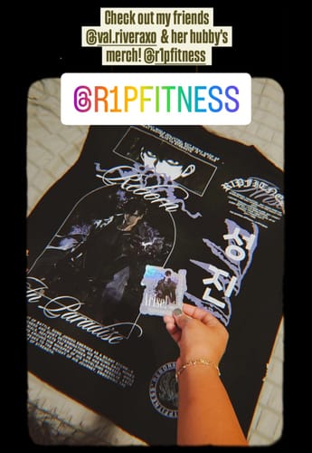 Customer photo review of Solo Leveling “E to S Rank” Vintage Wash Oversized Tee