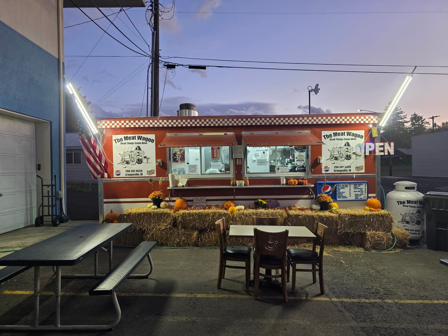 Customer photo review of Food Truck Service Area Light – Dual 5 Foot Pole 20,000 Lumens
