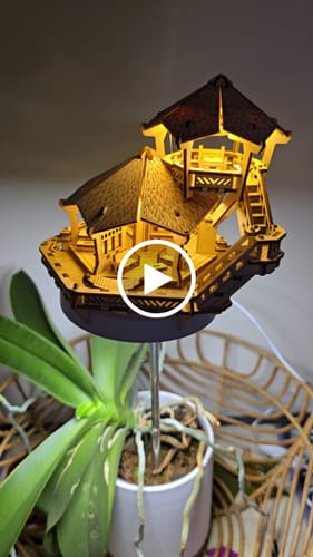 Customer video review of Island Cabana + Grow Light