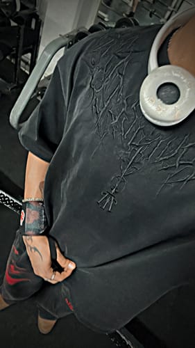 Customer photo review of DARK WAVE TEES #4106