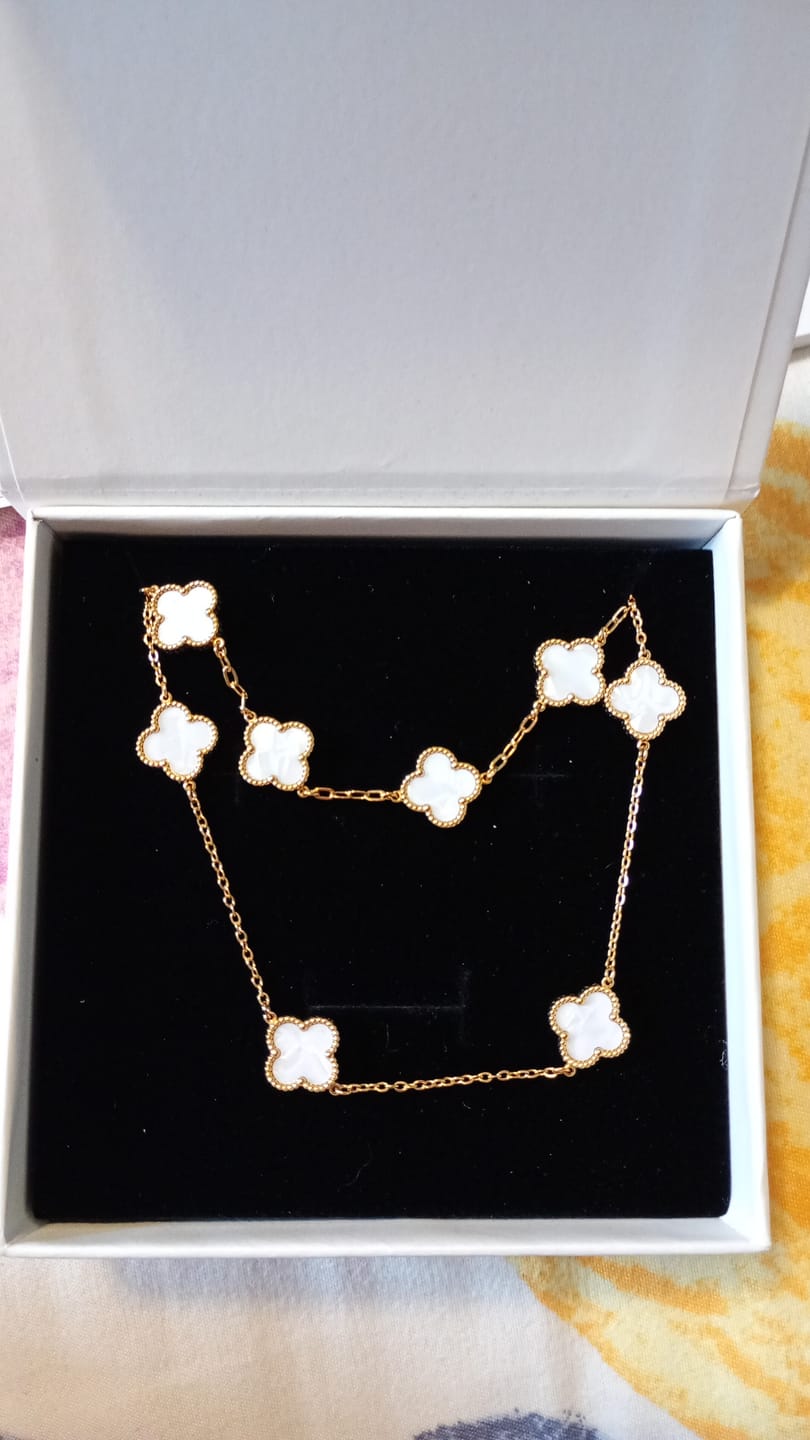 Customer photo review of Set Bratara + Colier Auriu Flower