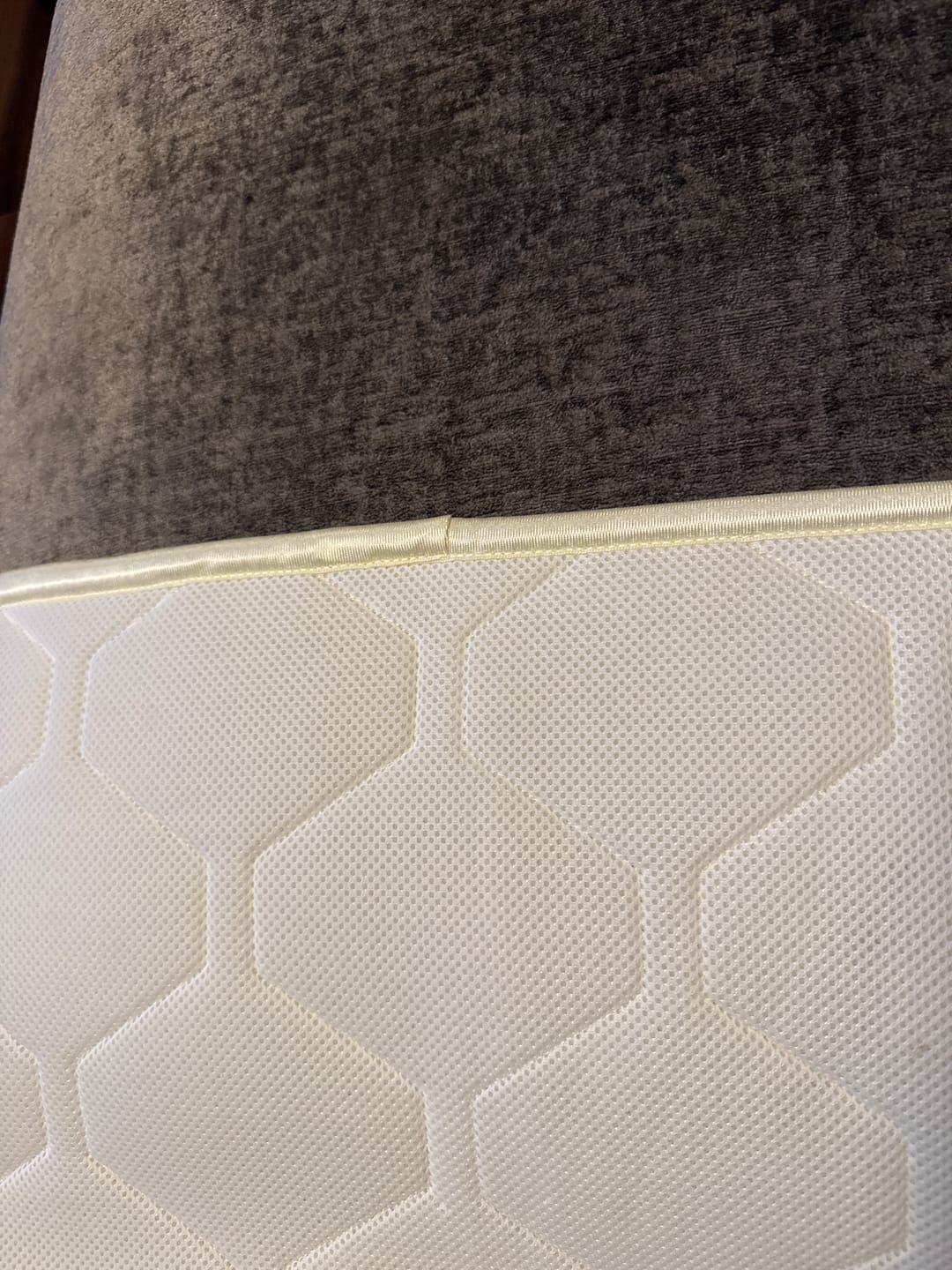 Customer photo review of SLEEP HEXAGON　上位版ホルミシスベッドパッド