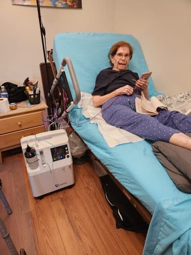 Customer photo review of VARON 5L Premium Home Oxygen Concentrator Serene 5