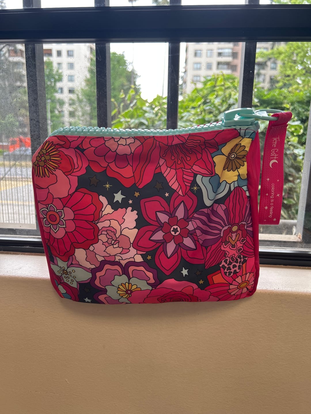 Customer photo review of ESTUCHE FLOWERS