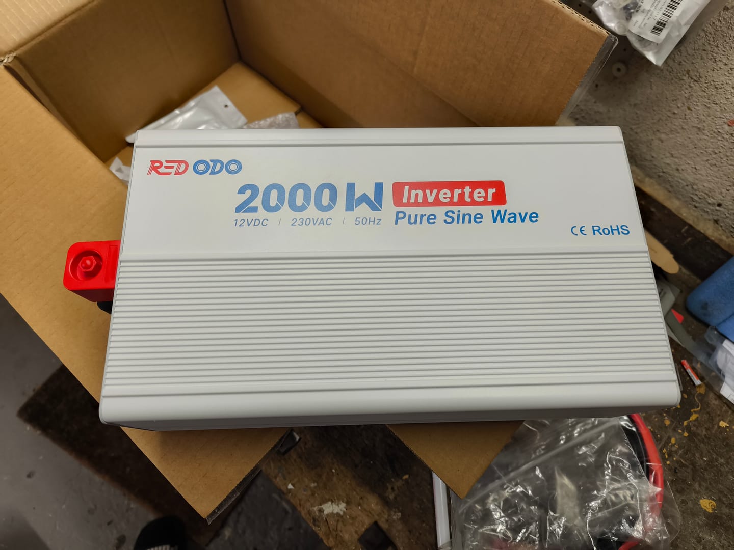 Customer photo review of Redodo 2000W Reiner Sinus Wechselrichter Mit LCD Monitor