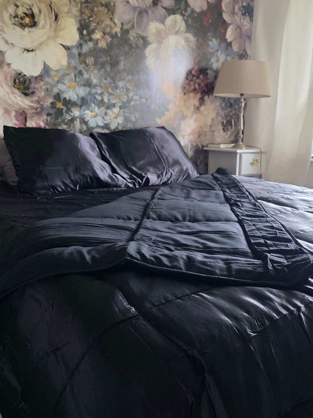 Customer photo review of Kussenslopen Satijn Pandora Black 60x70 cm (2-pack)