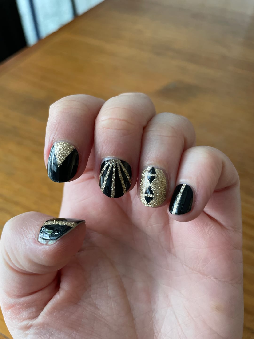 Customer photo review of Gold Obsidian | Stickers de Esmalte
