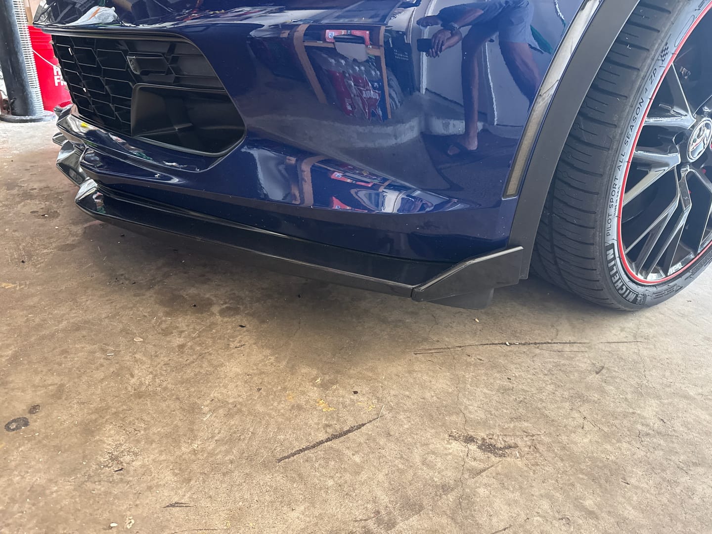 Customer photo review of Chevrolet Corvette C7 Stage 2 Front Splitter With Side End Caps