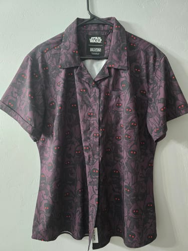 Customer photo review of Star Wars™ "Offworld Watchers" – Women's KUNUFLEX Short Sleeve Shirt