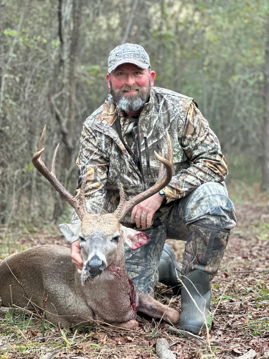 Customer photo review of Tidewe VisTrilogy See-Through Pop-Up Hunting Ground Blind for Deer, Turkey (4-6 Person)