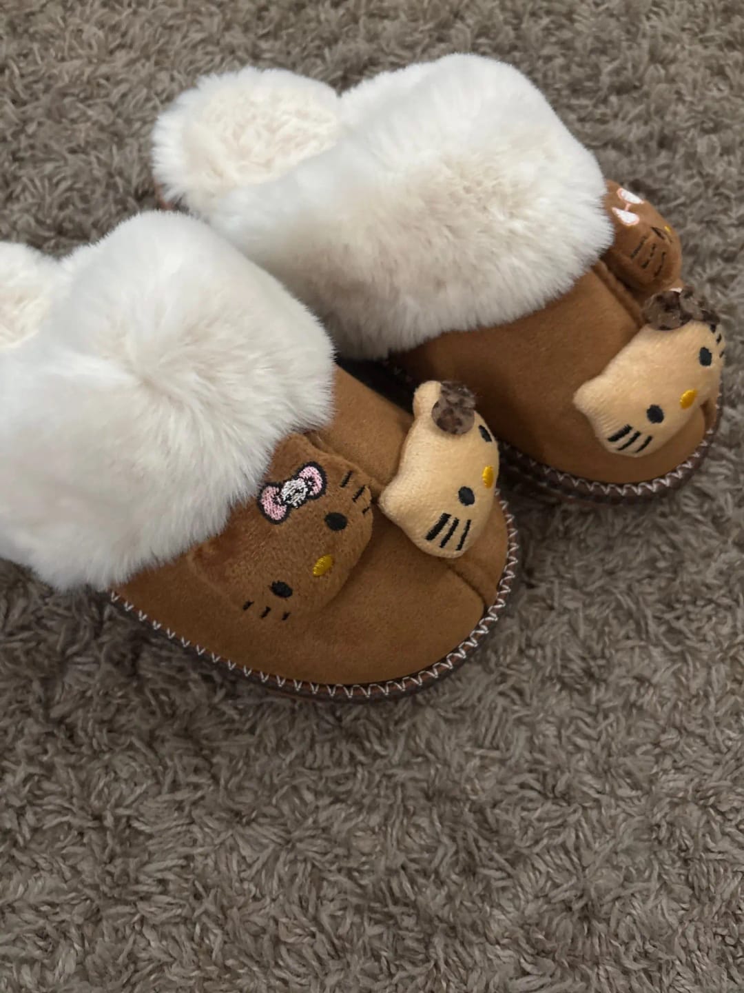 Customer photo review of Hello Kitty Slippers