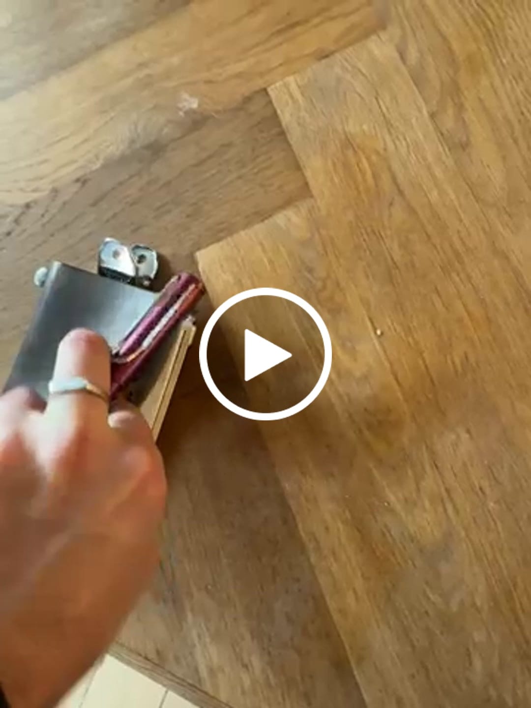 Customer video review of Traveler's Company 004. Zipper Case, Passport Size