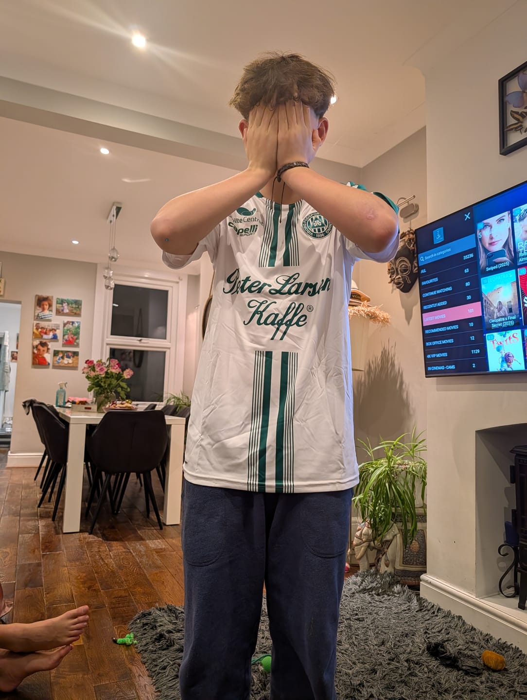 Customer photo review of Men’s Mystery Football Shirt Box