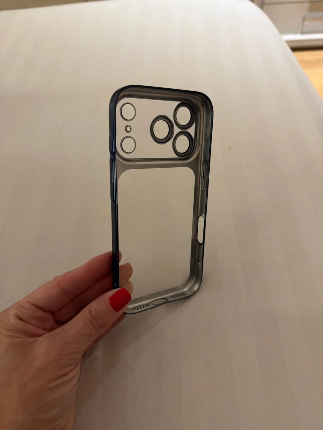Customer photo review of LuxuryKase Hybrid Frosted Clear Case | Matte Hard Back Cover | Metallic Frame | Shockproof Slim Design | Anti-Fingerprint | In-Built Camera Lens Protection For iPhone