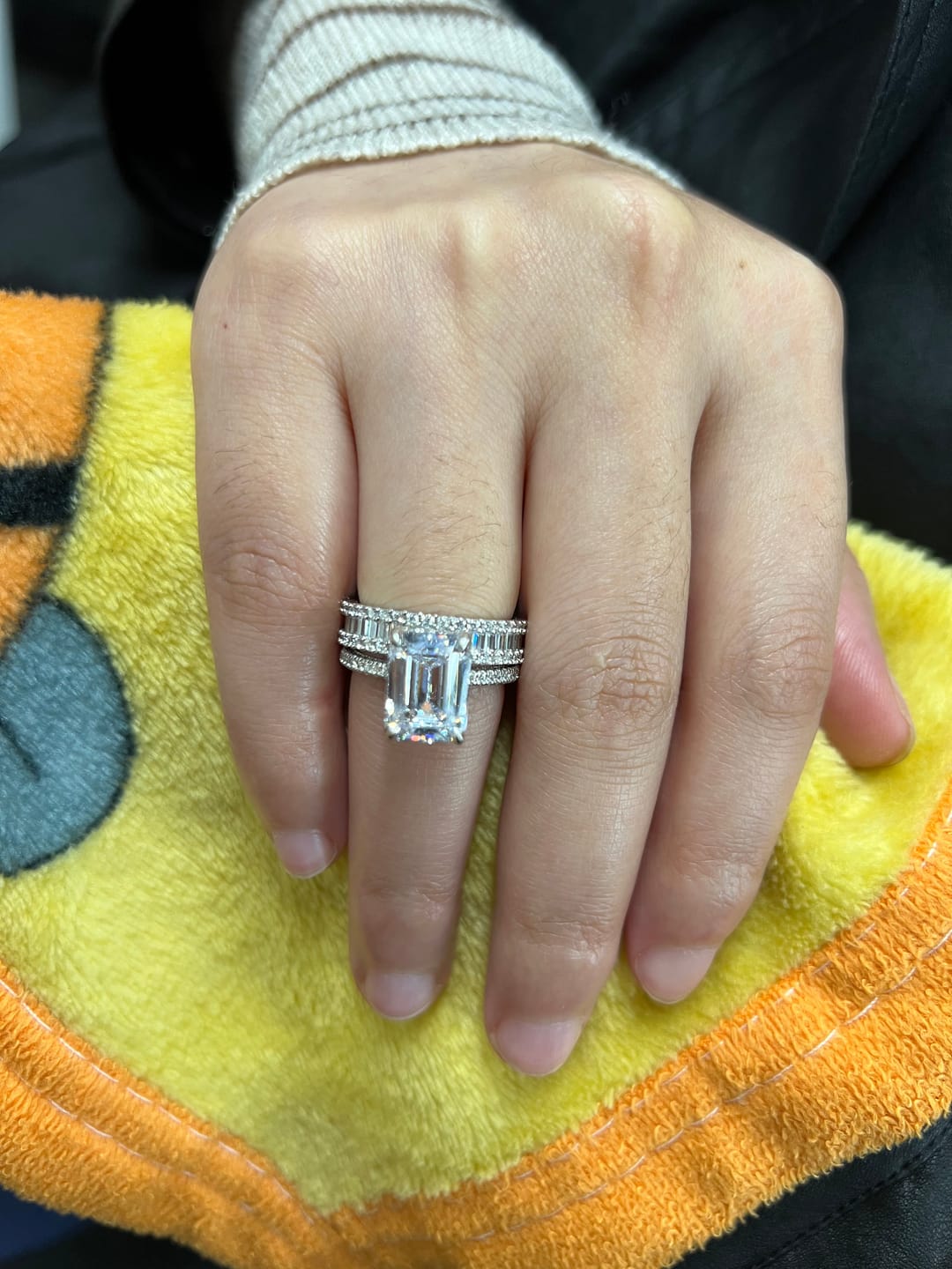 Customer photo review of S925 4.5Ct Emerald Cut Wedding Ring Set With Emerald Cut Wedding Band