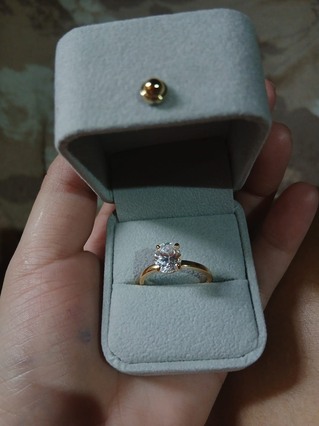 Customer photo review of Anel Solitário 3ct Banhado em Ouro 18k